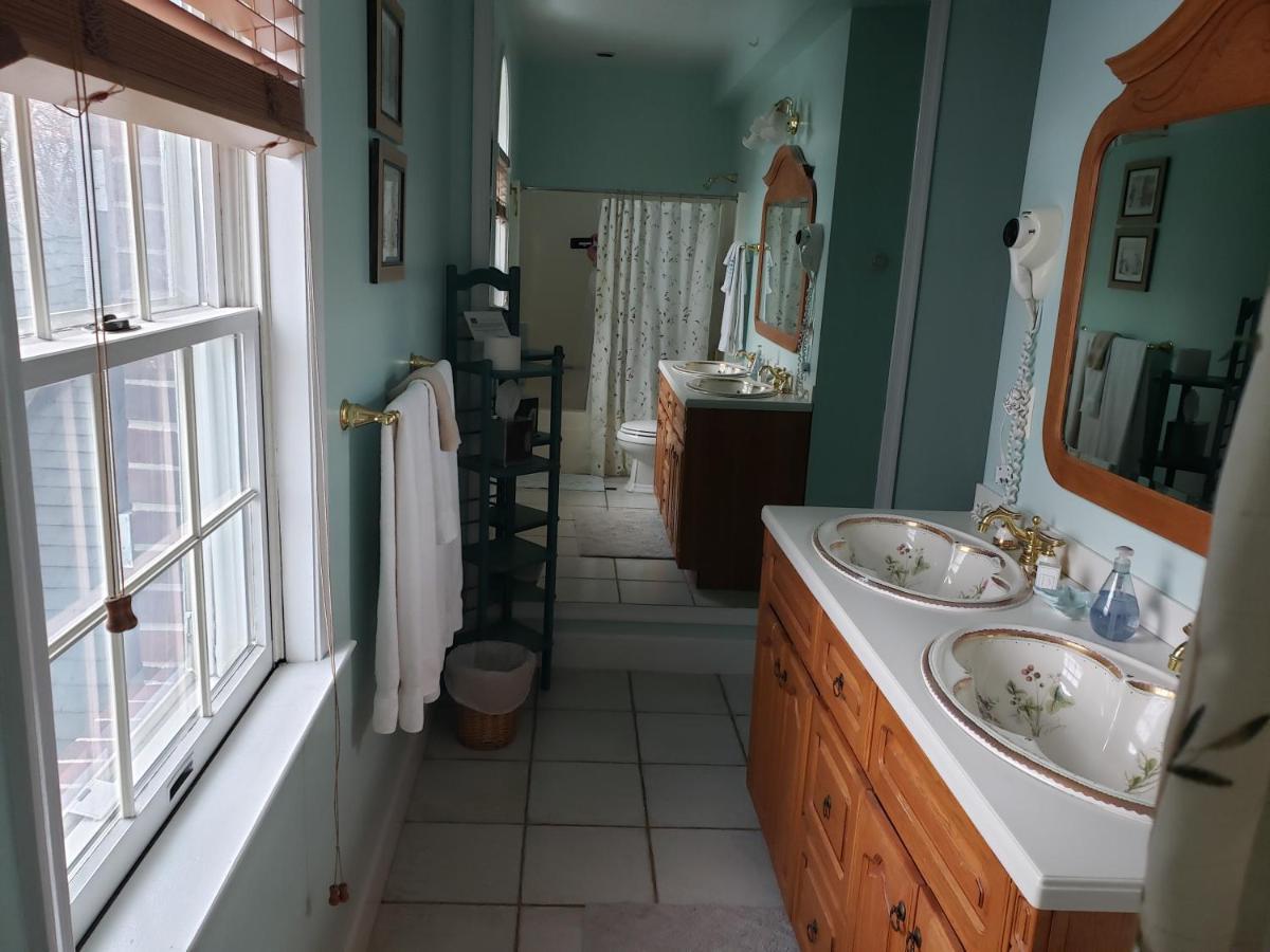 Blue Heron Inn - A Bed And Breakfast Llc Solomons Kültér fotó